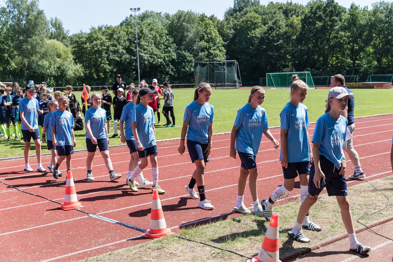 Bild 125 - Loewinnen Cup